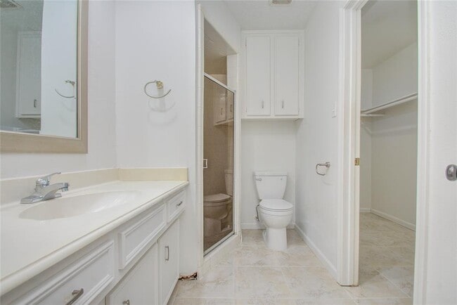 Building Photo - 11527 Sagewillow Ln