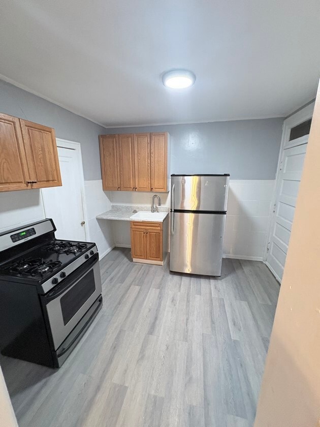 Building Photo - 6140 W 19th St