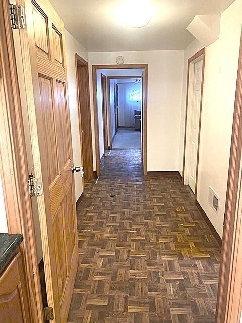 Building Photo - 2708 N Newland Ave