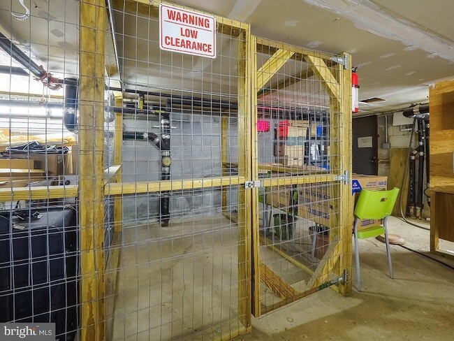 Building Photo - 1530 14th St NW