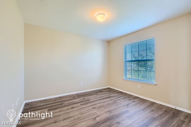 Building Photo - 2326 Manchester Lane UNIT
