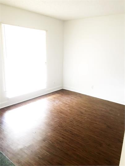 Building Photo - 1744 W 28th St