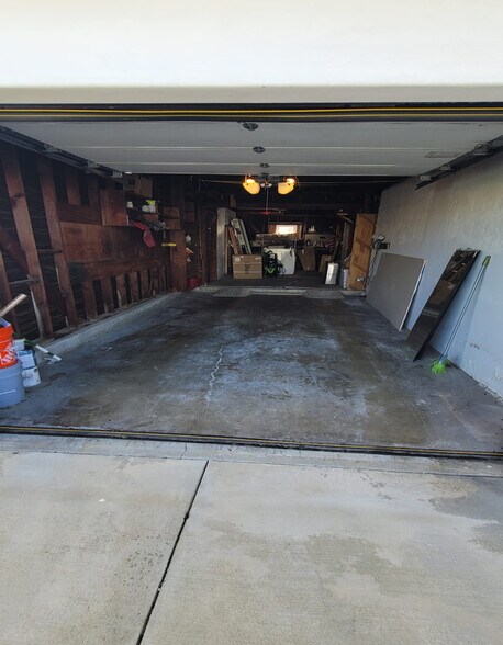 Building Photo - 5256 W 123rd Pl