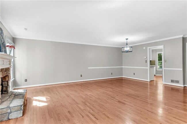 Building Photo - 1427 Old Virginia Ct SE