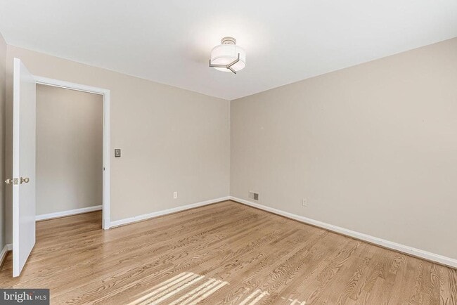 Building Photo - 3867 Chesterbrook Rd