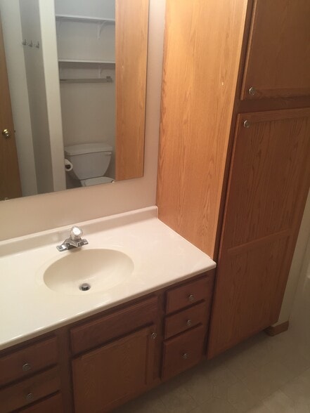 Building Photo - 218 Camden Rd