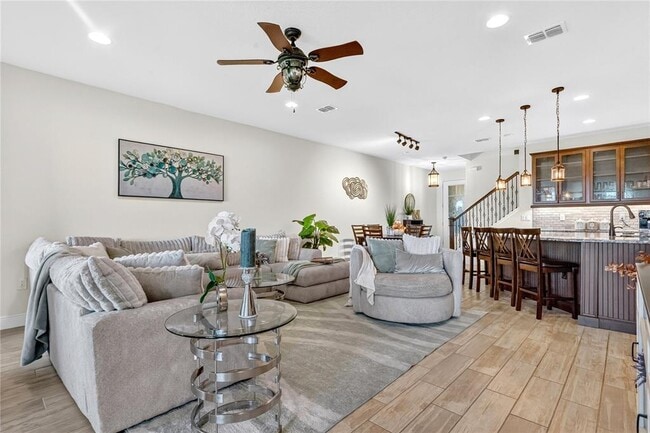 Building Photo - 9009 Palm Key Ave