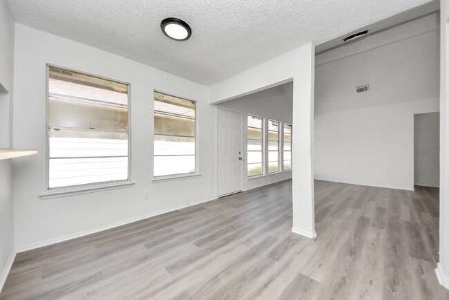 Building Photo - 23326 Prairie Bird Dr