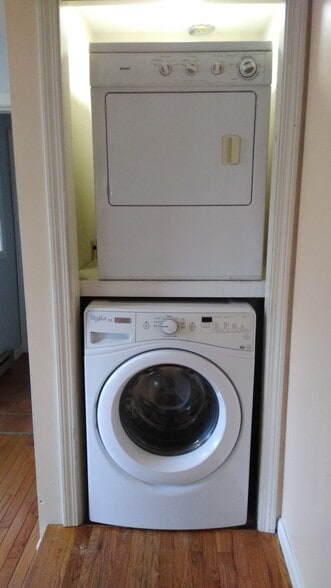 Building Photo - 292 Woodhaven Dr