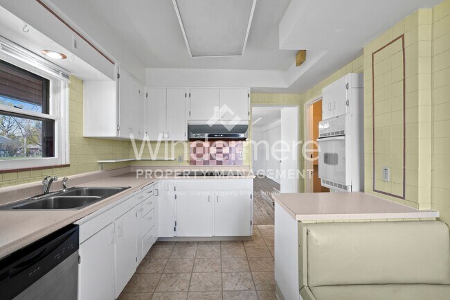 Building Photo - Coming Soon 05/01/2026 !!!! Charming home near Audubon Park