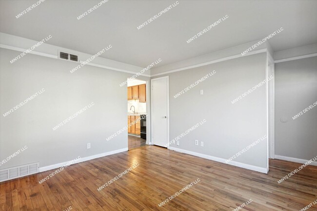 Building Photo - Charming 3-bedroom home on Lauren Ave. in ...