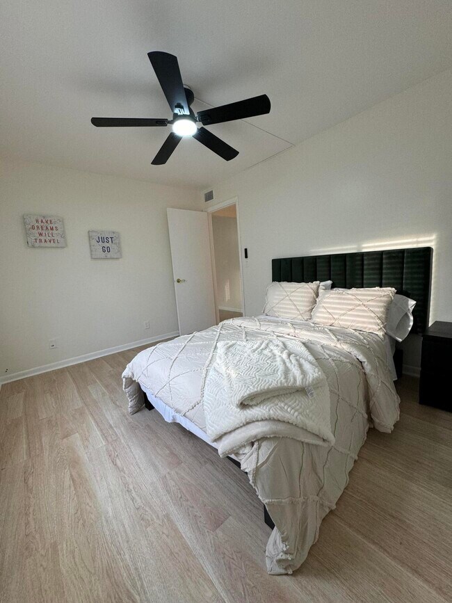 Building Photo - 3624 La Aires Ct