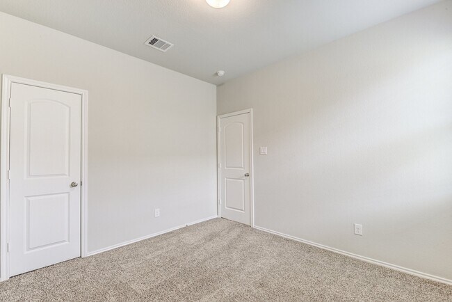 Building Photo - 20923 Corisande St