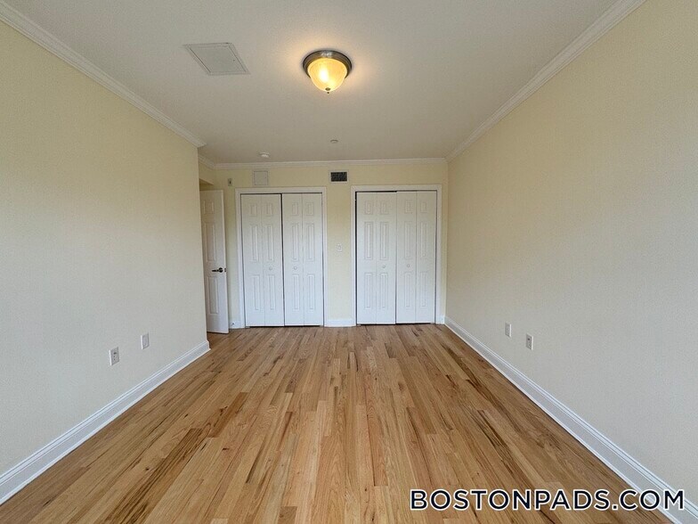 Building Photo - 55 Langdon St