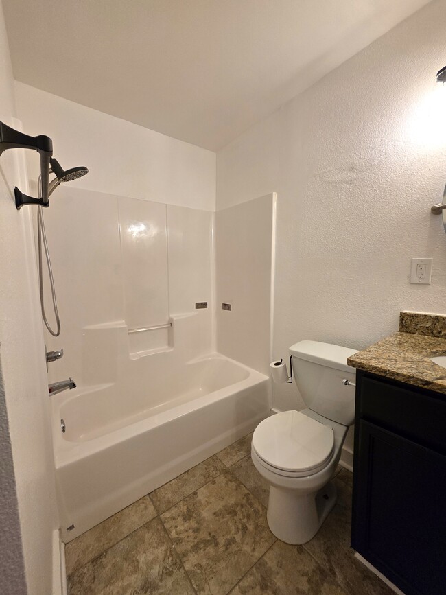 Building Photo - 2624 Palmyra St