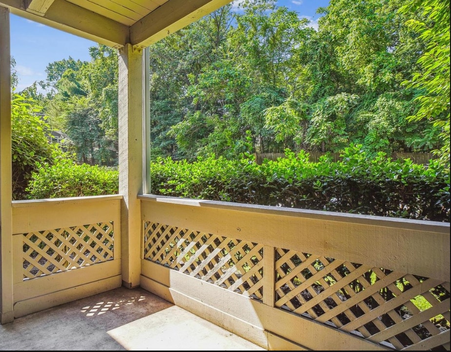 Building Photo - 35 Windbrooke Cir