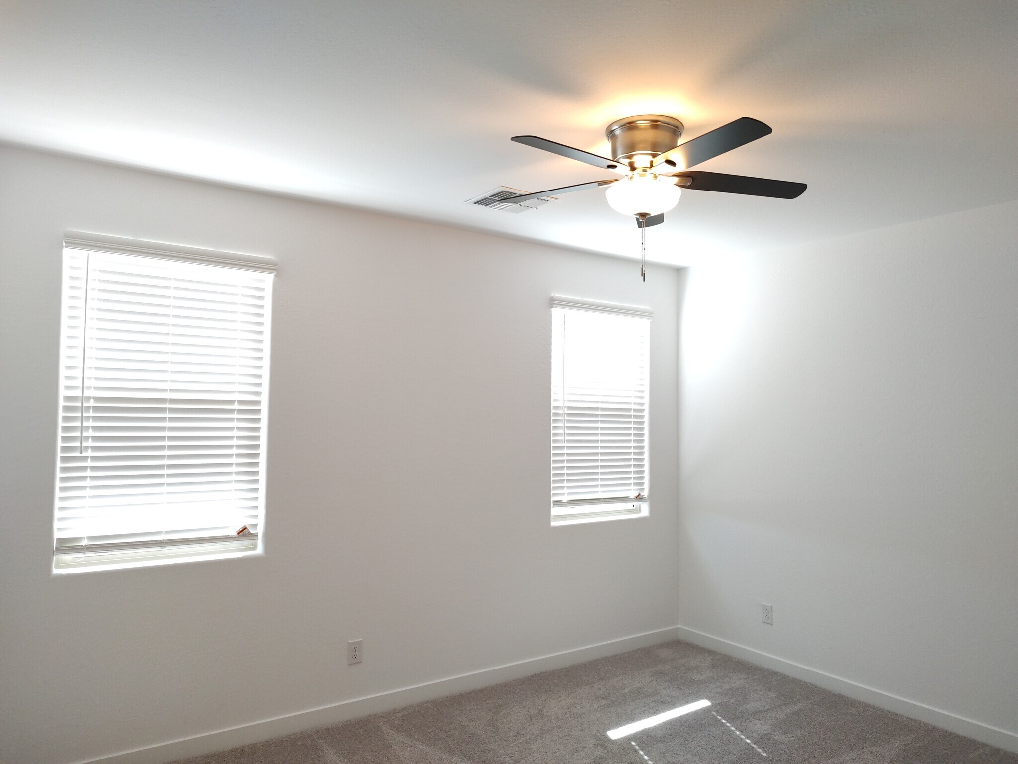 Building Photo - 6317 W Raymond St