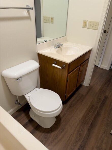 Building Photo - 1513 Lincoln Heights Ave