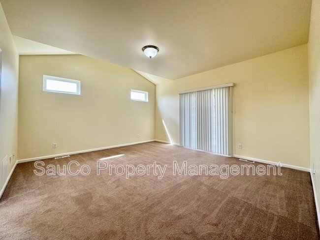 Building Photo - 2485 Meridian Dr