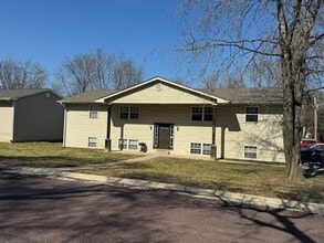 Building Photo - 4357 W Bellview Dr