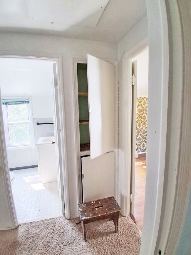 Building Photo - 3 BED 2 BATH BEAUTIFUL SINGLE FAMILY HOME