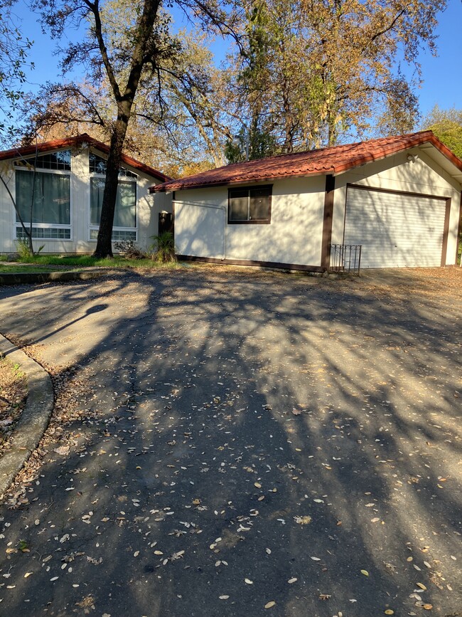 Building Photo - 7124 Mariposa Ave