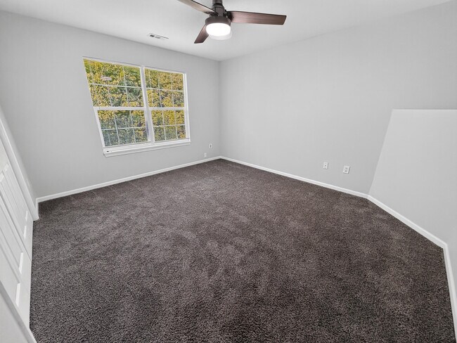 Building Photo - 5318 Godas Cir