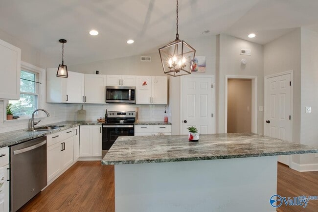 Building Photo - 805 Rison Ave NE