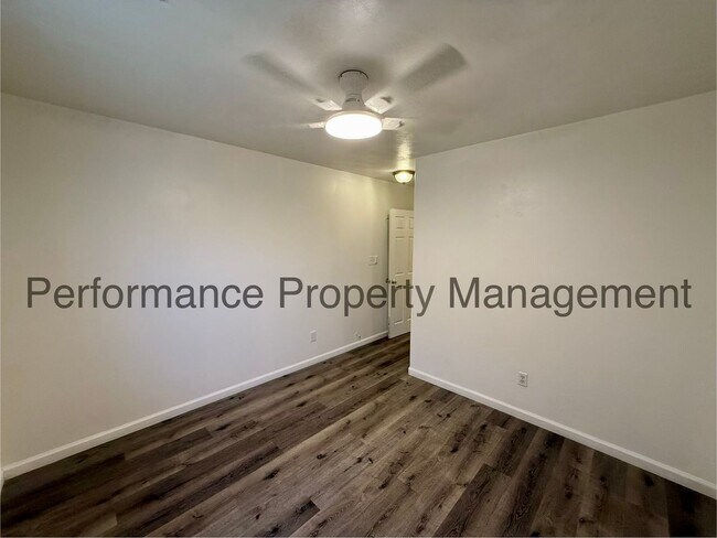 Building Photo - 10720 Anacostia Way