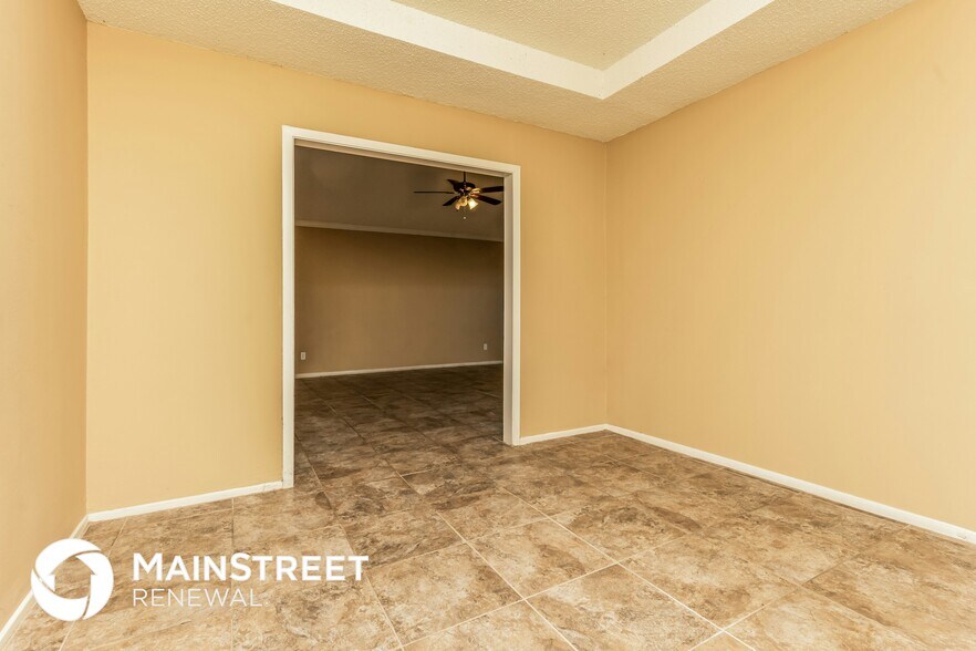 Building Photo - 4622 Burdock Dr