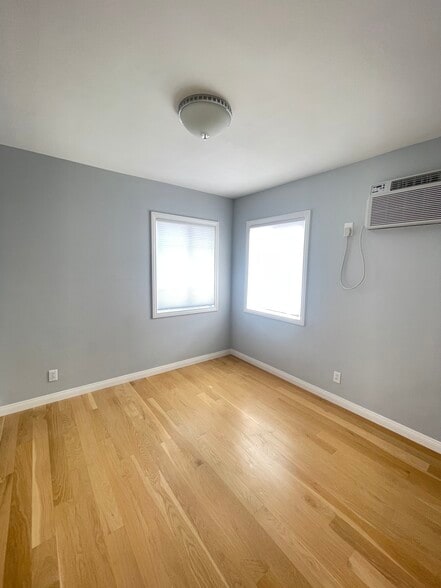 Bedroom - 1534 N Ave 47