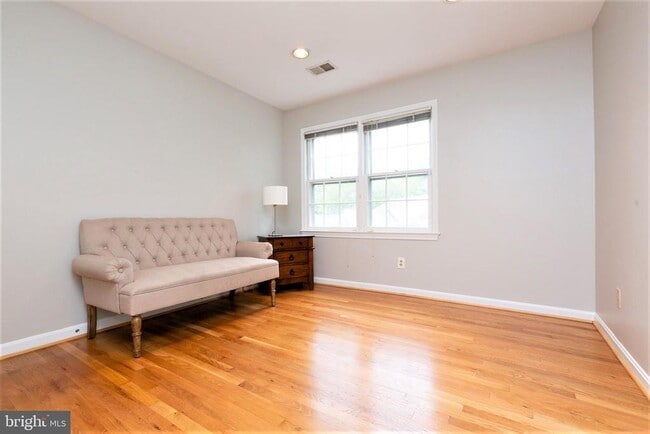 Building Photo - 9808 Korman Ct