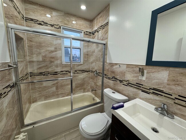 Building Photo - 122 Terrace Ave