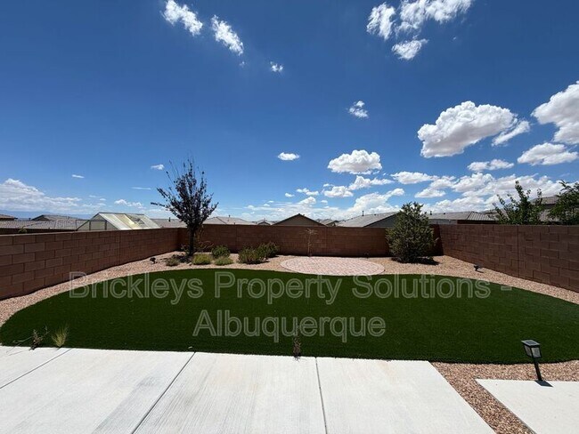 Building Photo - 768 Amatista Lp SE