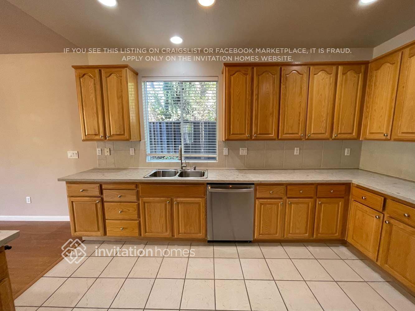 Building Photo - 278 Woodcrest Dr