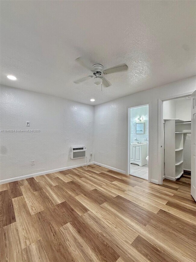 Building Photo - 64 NE 78th St