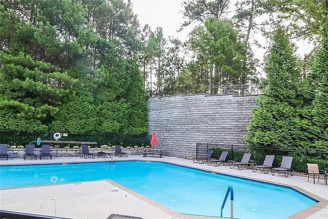 Building Photo - 2344 Attewood Dr