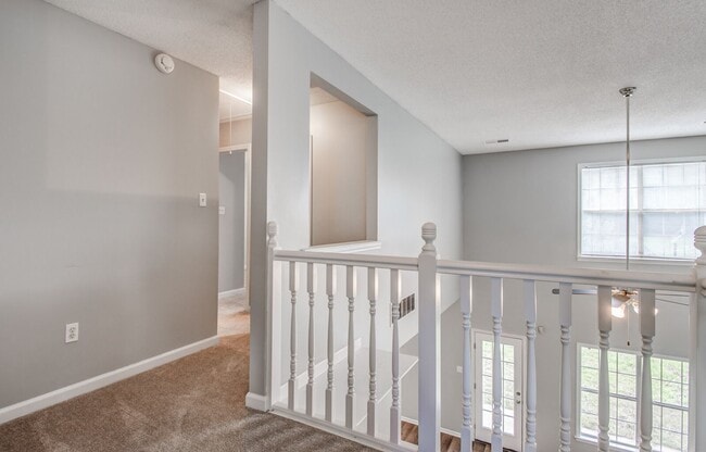 Building Photo - 9461 Hickory Dr