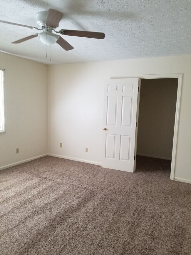 Building Photo - 63 Alderman Dr