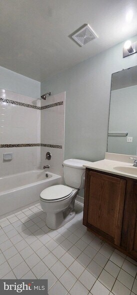 Building Photo - 13047 Quate Ln