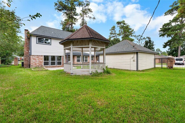 Building Photo - 28814 Enchanted Dr