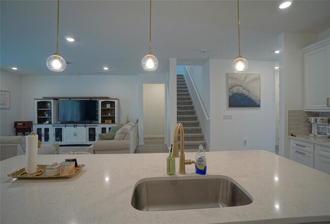 Building Photo - 12905 Brookside Moss Dr