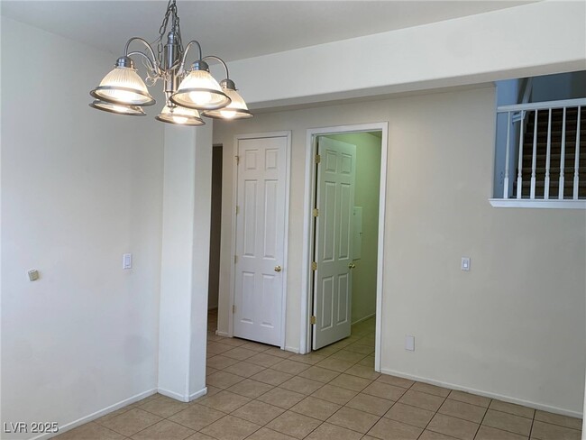 Building Photo - 3368 Osiana Ave