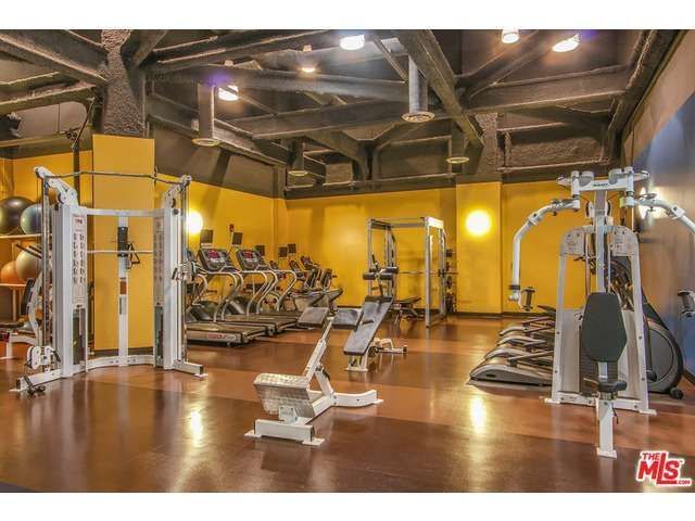 Building Photo - 1100 Wilshire Blvd