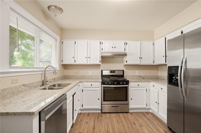 Building Photo - 9402 Marsh Dr