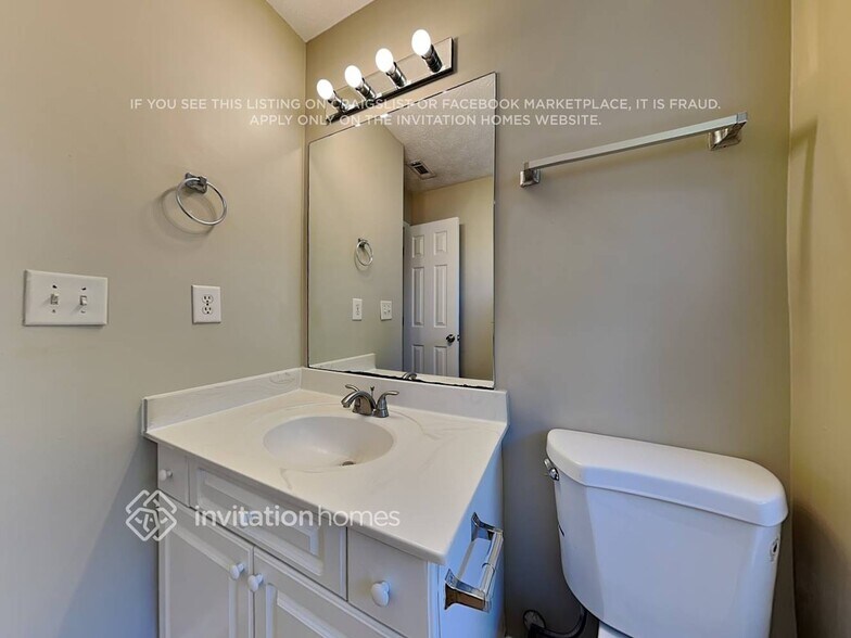 Building Photo - 412 Chadborn Way