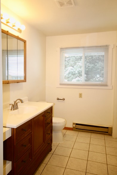 Building Photo - 1820 Remington Way