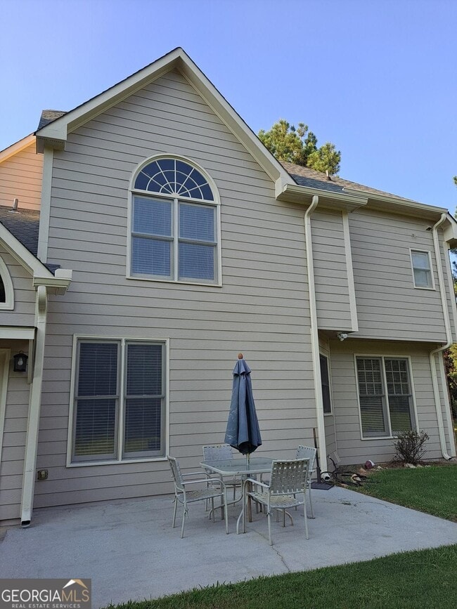 Building Photo - 120 Newfield Dr