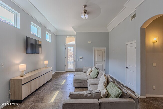 Building Photo - 3646 Grand Bahamas Dr