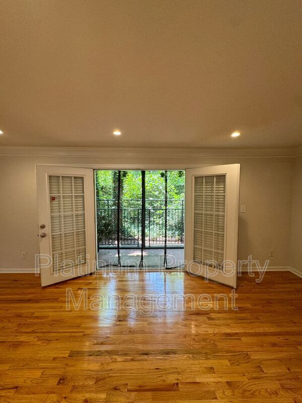 Building Photo - 311 Peachtree Hills Ave NE